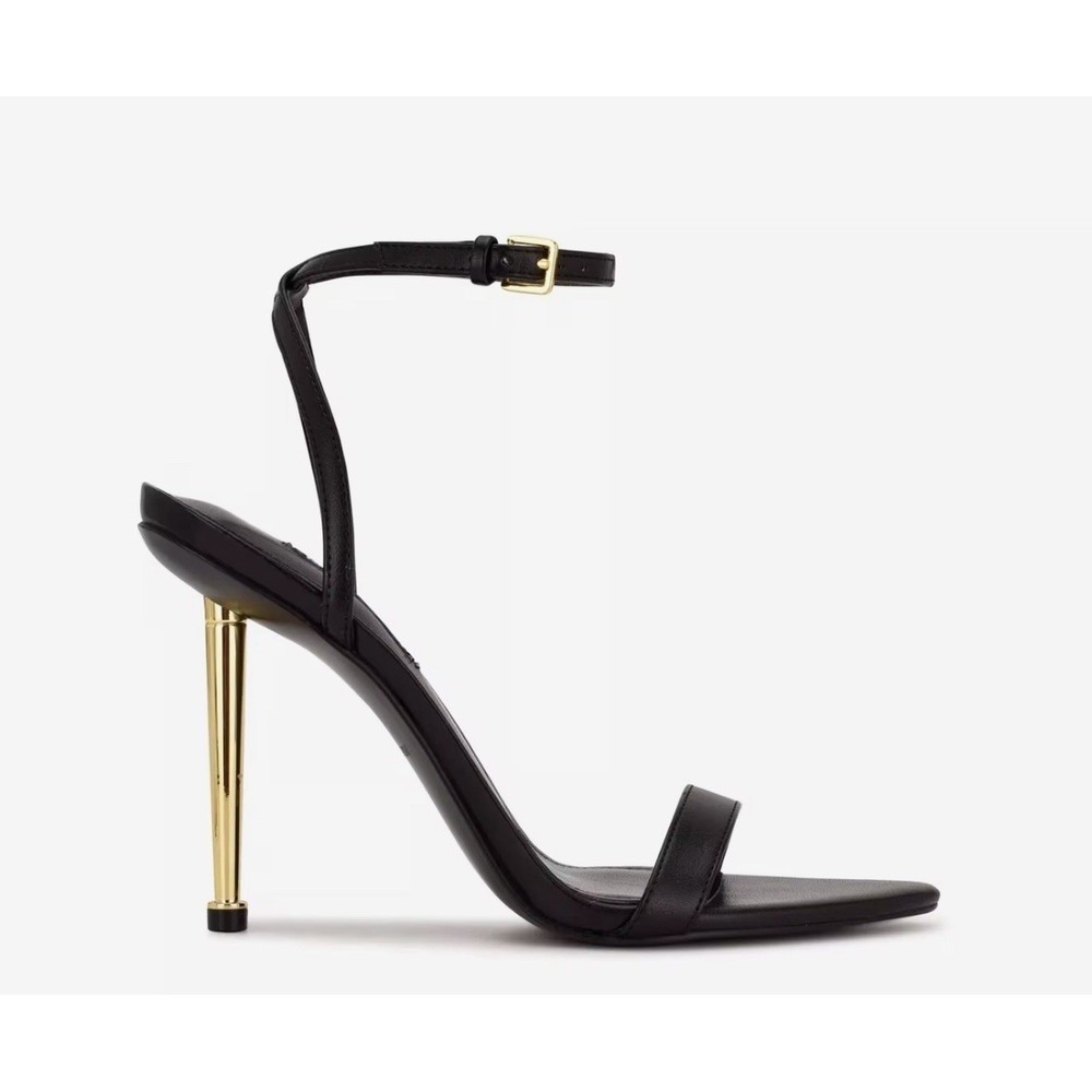 Nine West Black and Gold Heels